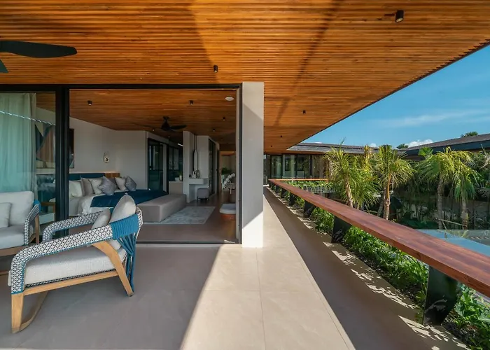 Coco Bay - Iconic 8br Tropical Next To The *