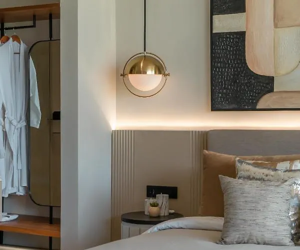 Coco Bay - Iconic 8br Tropical Next To The Villa Canggu (Bali)