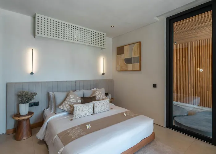 Coco Bay - Iconic 8br Tropical Next To The Canggu (Bali)