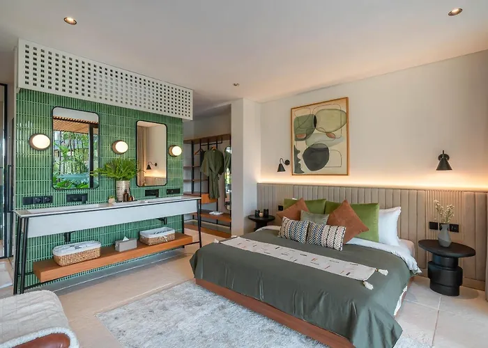 Villa Coco Bay - Iconic 8br Tropical Next To The *