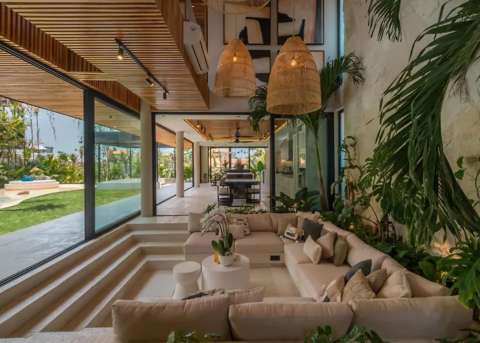 Coco Bay - Iconic 8br Tropical Next To The Villa Canggu (Bali)