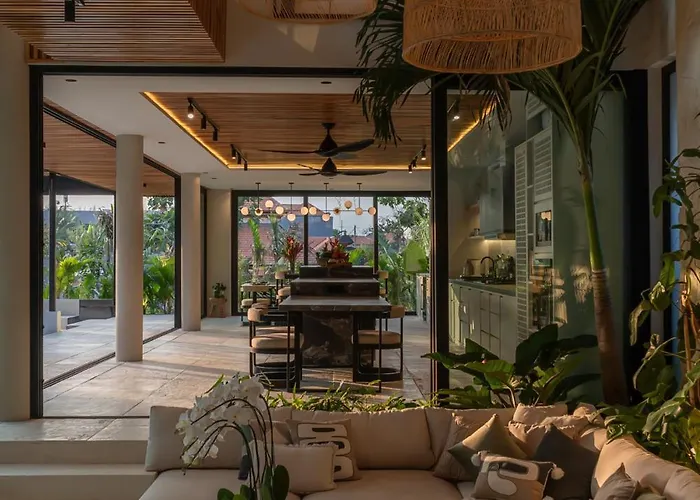 Coco Bay - Iconic 8br Tropical Next To The Villa Canggu (Bali)